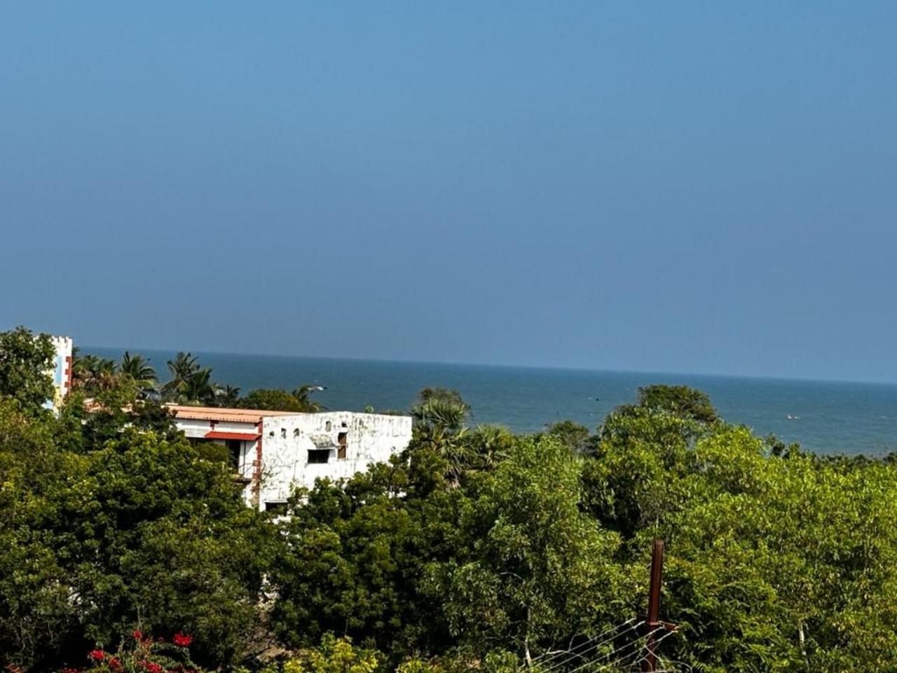 Dream Promenade Beach View Hotel Pondicherry Exterior photo